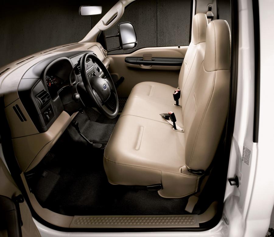  Ford F-250 Super Duty 2005 года  (фото 7 из 31)